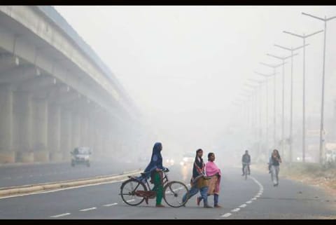 'Very poor' air quality in Delhi for 7th day