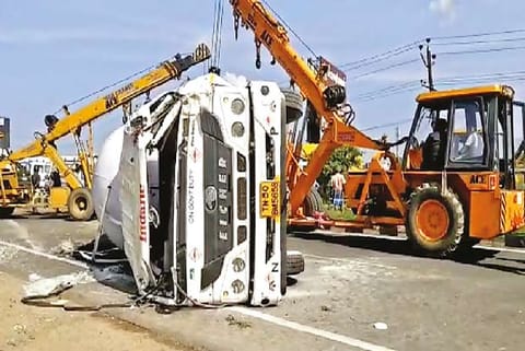 It took two earth movers and two cranes to rescue the injured, said the police