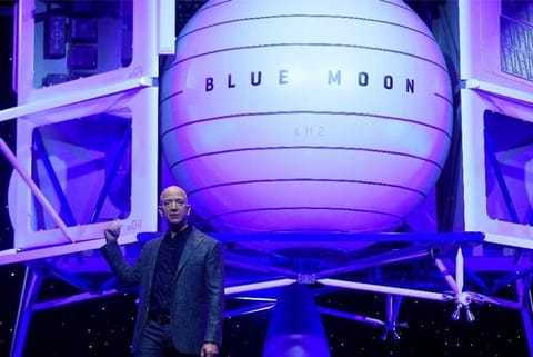 Jeff Bezos unveils new Moon-lander from Blue Origin