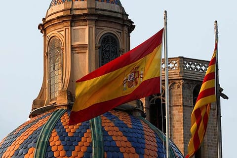 Locked down Catalans mark St. George's Day with roses on balconies