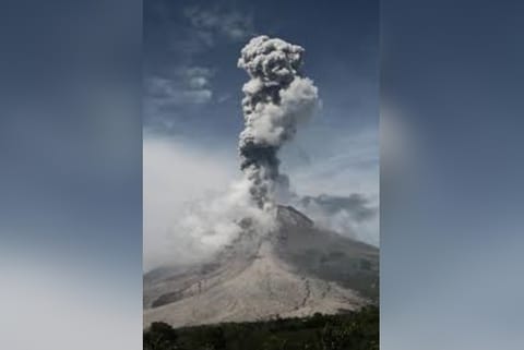 Indonesia's Mount Sinabung volcano erupts