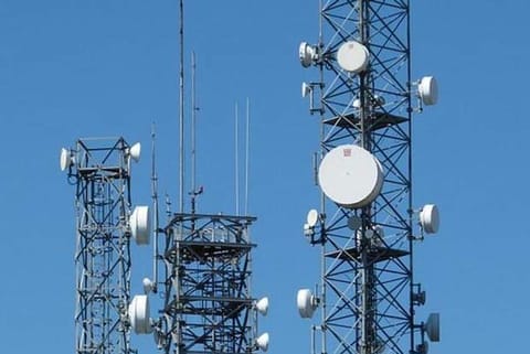 Ganderbal in Kashmir welcomes restoration of 4G internet