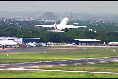 399 Indians arrive from US, Oman and Dubai