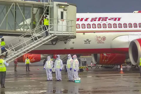 Centre permits meals on flights, no-fly list for flyers who refuse to wear masks