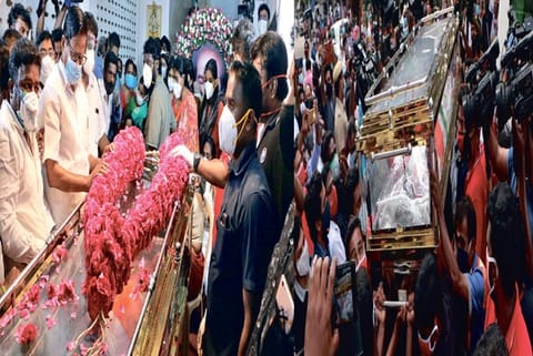 TNCC president KS Alagiri pays respects to Vasanthakumar. Emotional moments as the body arrives
