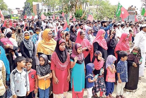 Members of SDPI protesting in Tirupur on Sunday.