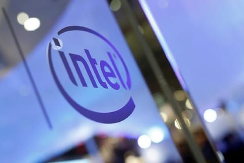 More tech companies pull out of MWC