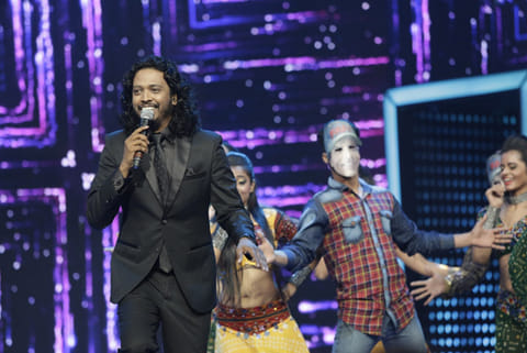 Nakash Aziz talks about new rendition of 'Bheegi bheegi...'