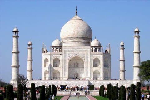 No hope of early reopening of Taj in Agra