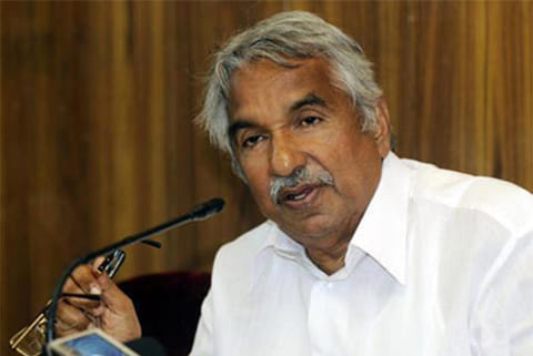 Rare video of Oommen Chandy and grandson goes viral