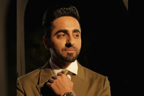 Ayushmann pens a note on working with Big B