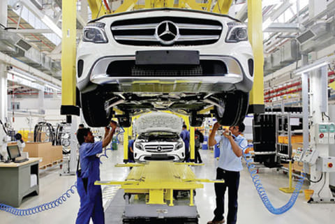 Buying of pre-owned cars to pick up: Mercedes-Benz