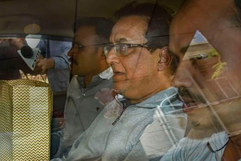 CBI books Rana Kapoor, Kapil Wadhawan for cheating and corruption