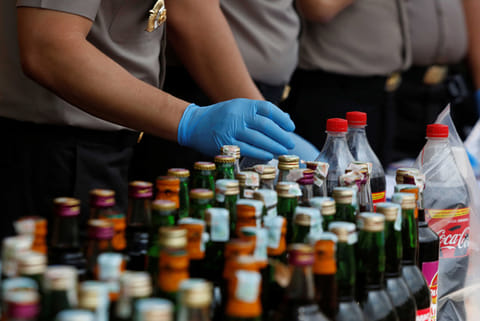 Bootleg booze kills 27 in Iran after virus 'cure' rumours
