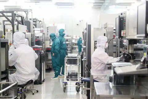 US FDA approves test that diagnose COVID-19 in 45 minutes