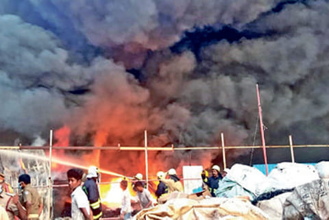 Plastic unit near Red Hills gutted in fire