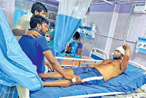 Kaduvetti J Guru?s son Kanalarasan undergoing treatment in Thanajvur on Wednesday