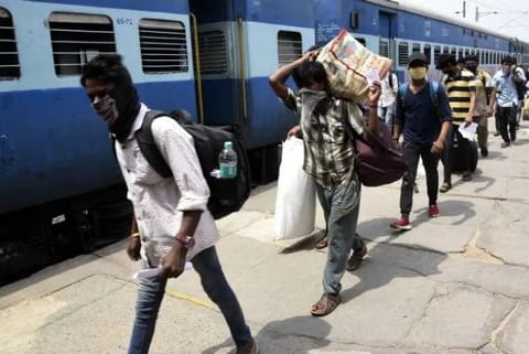 7 Karnataka special trains ferry 10,954 migrants home
