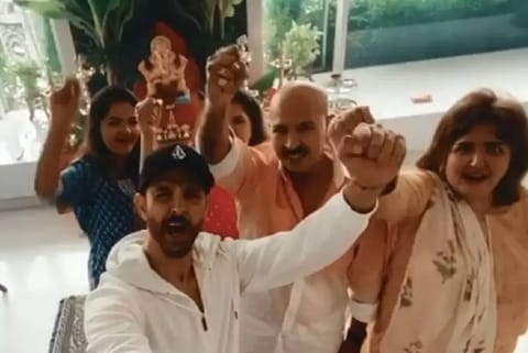 Hrithik Roshan shares glimpse of Ganesh Chaturthi celebration with family