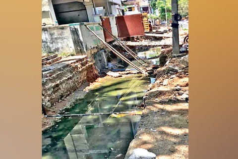 Damage caused to houses in Sathuvachary