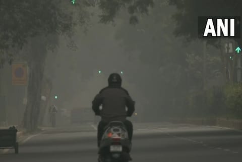 Air Quality Index has been severely affected in New Delhi (Photo: ANI)
