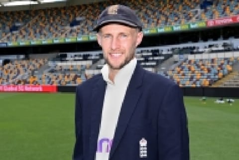 Gillespie defends Root's decision to play Leach