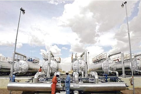 Centre may offer oilfield instead of paying USD 1.4 bn to Cairn: Sources