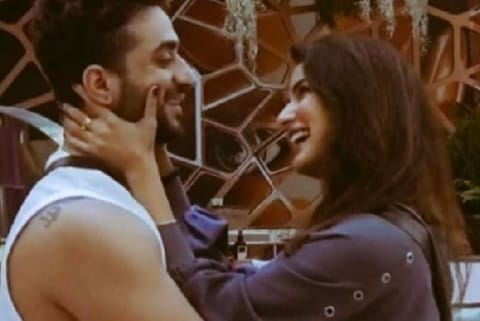 Jasmin Bhasin: Aly Goni is a one man army