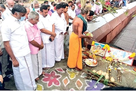 Commercial Taxes Minister KC Veeramani and Labour Minister Nilofer Kafeel at Tirupattur Sugar Mill