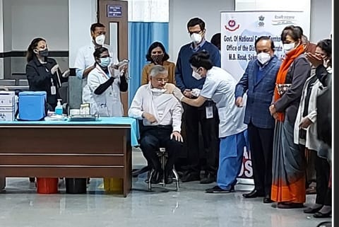 Mild infection good sign, shows immune system responding to vax: AIIMS chief