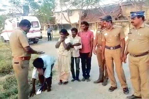 Arumugam thanks the inspector Govindasamy