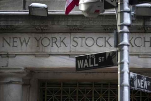 Global stocks higher after Wall St falls on inflation fears