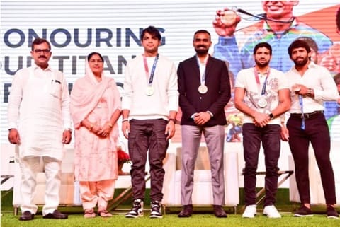 Source: Twitter; (JSW Sports); The four medal winners present at the event
