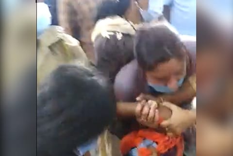 Screengrab from the ABVP video of Nidhi's arrest. Twitter - @ABVPVoice