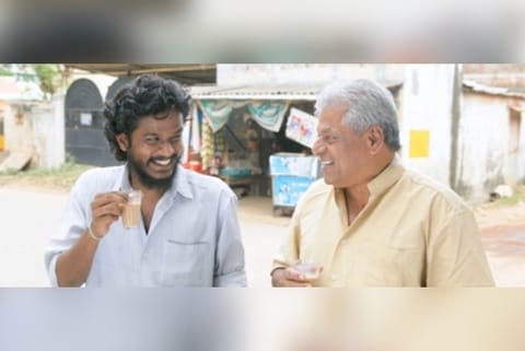 Manikandan (left).