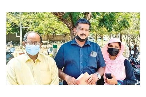 Relatives of a stranded youth from Kayalpattinam at Thoothukudi Collectorate on Monday