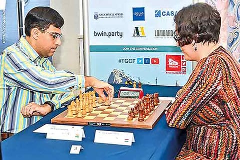 Viswanathan Anand plays Vajda Lazarne in Gibraltar Open