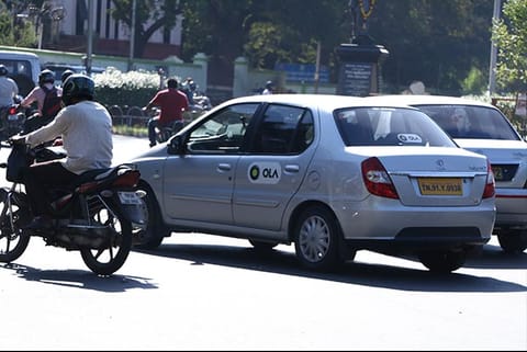 Peak time cab aggregator charges irk commuters (Photo: Prakaash)