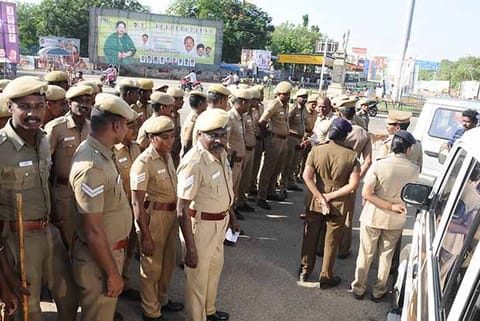 A pose of police personnel deployed in Pudukkottai town on Friday