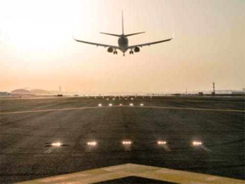UAE airports handle over 1 billion passengers in past decade