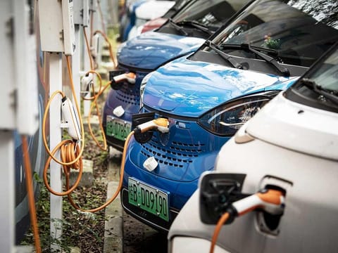 Valued at approximately $250 million, the project will be developed in two phases and is expected to reach an annual production capacity of 60,000 vehicles and 1.6 million battery cells upon completion of phase II.