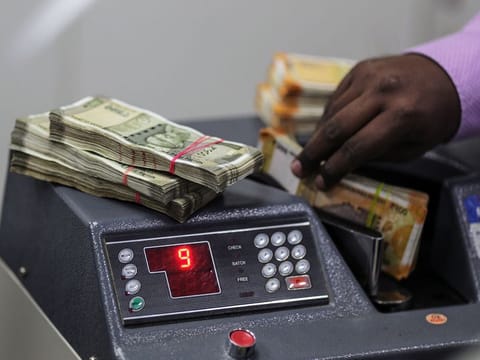 What's the best currency exchange rate available? These days, even the last decimal matters for expats on their remittances.
