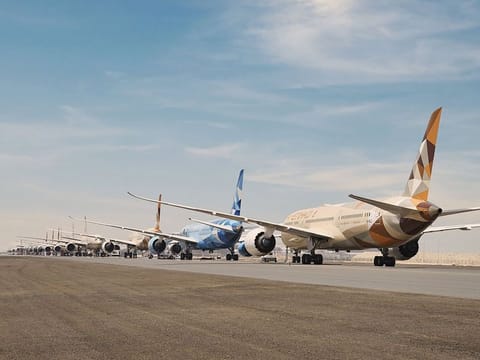 Etihad Airways hits 300 daily flights, expands network, fleet in record year