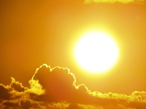 Summer begins with longest day and shortest night across Saudi Arabia