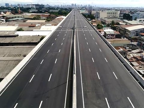 A new overhead road access unveiled in Manila, linking the port to the main north-bound superhighway linking the Philippine capital to the rest of Northern Luzon.