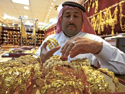 what makes UAE so special for gold? There are several reasons why gold is famous in Dubai, one of them that it is cheaper than the rest of the world.