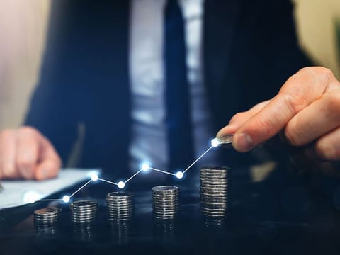 This National Bonds plan lets you invest monthly and receive payouts later, plus the chance to win rewards and prizes.