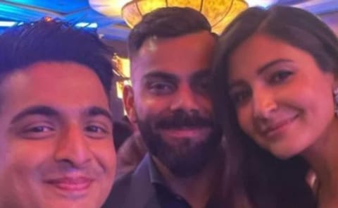 A few years ago, Ranveer posted a photo with Virat Kohli and his wife, Anushka Sharma, at an event.
