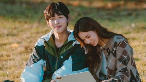 Im Si-wan and Shin Se-kyung in Run On taught lessons of self-love, while showing a slow-burn of a heartwarming romance.