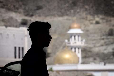 Oman bans under-21 domestic workers under sweeping labour reforms